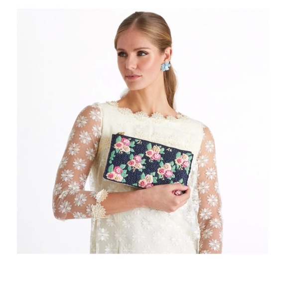 New! LELE SADOUGHI Embroidered Large Floral Pouch Clutch - Picture 4 of 13